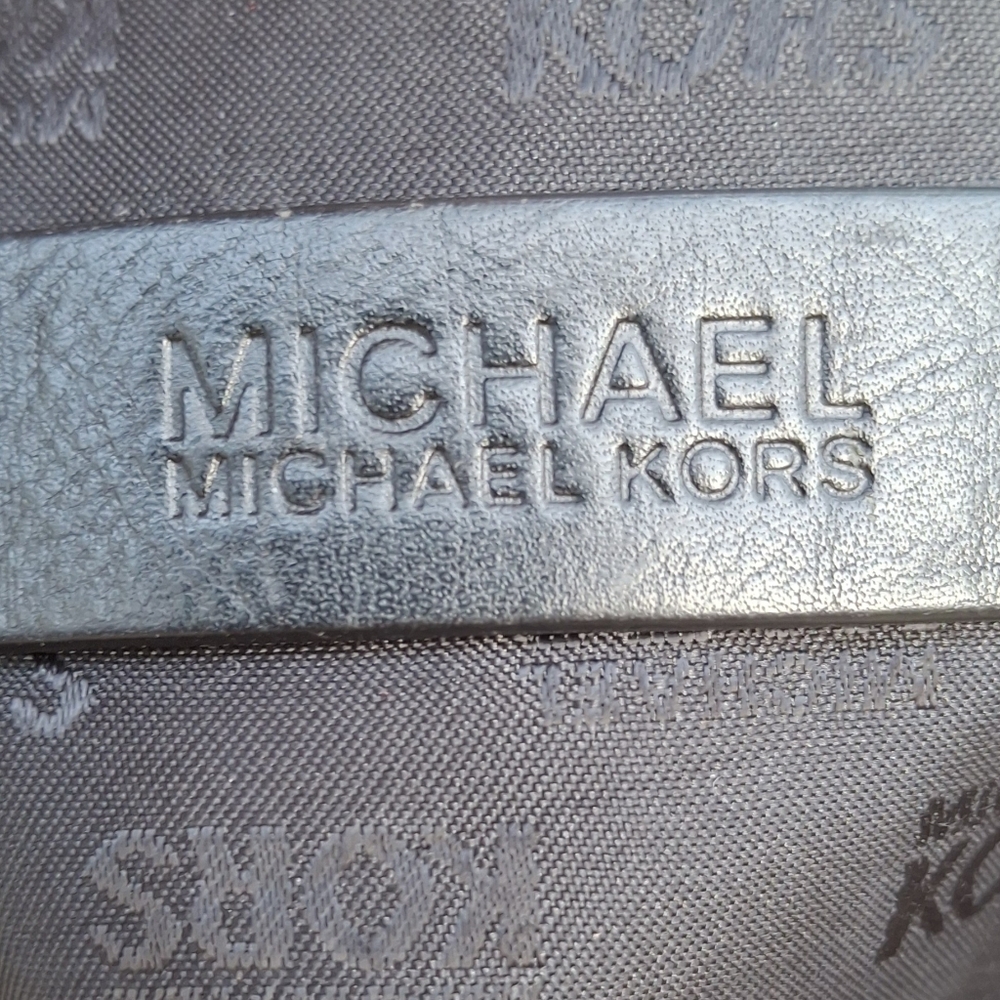 Michael Michael Kors Large Uptown Astor Black Leather Gold Studded Shoulder Tote - Picture 9 of 12